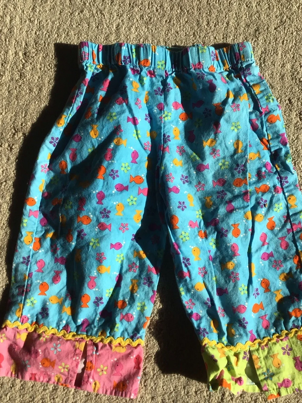 Girls Fishy Top/Pants Outfit - Size 4T